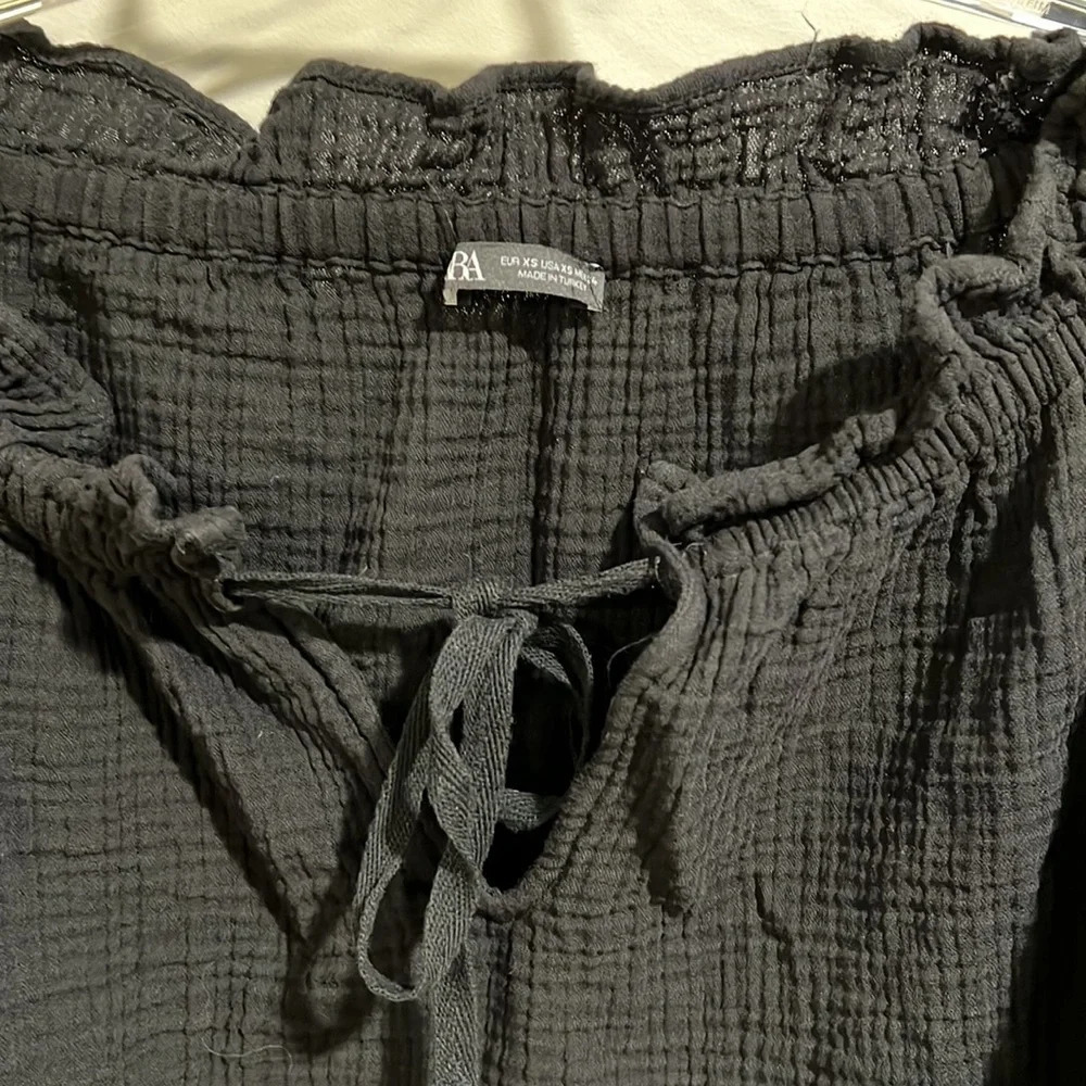 Zara -‎ black, crepe cropped blouse, xs - Picture 3 of 10